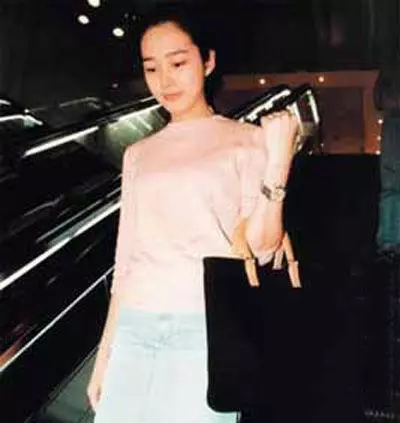 朱丽倩父亲什么时候移民过来(17)