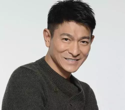 朱丽倩父亲什么时候移民过来(21)