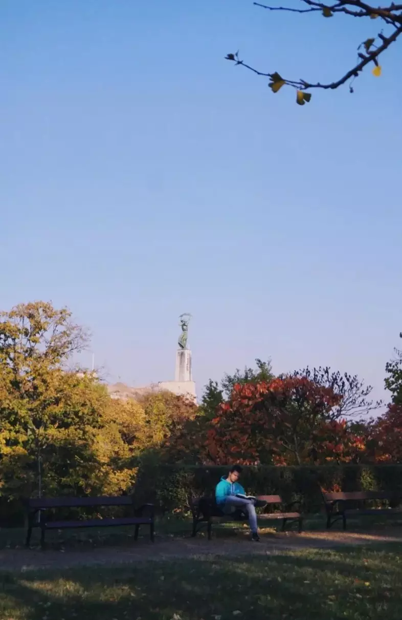 10月底匈牙利穿什么衣服(41)