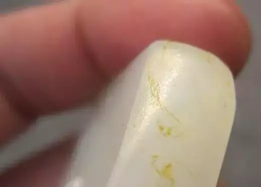 墨绿玉石的真假辨别方法(3)