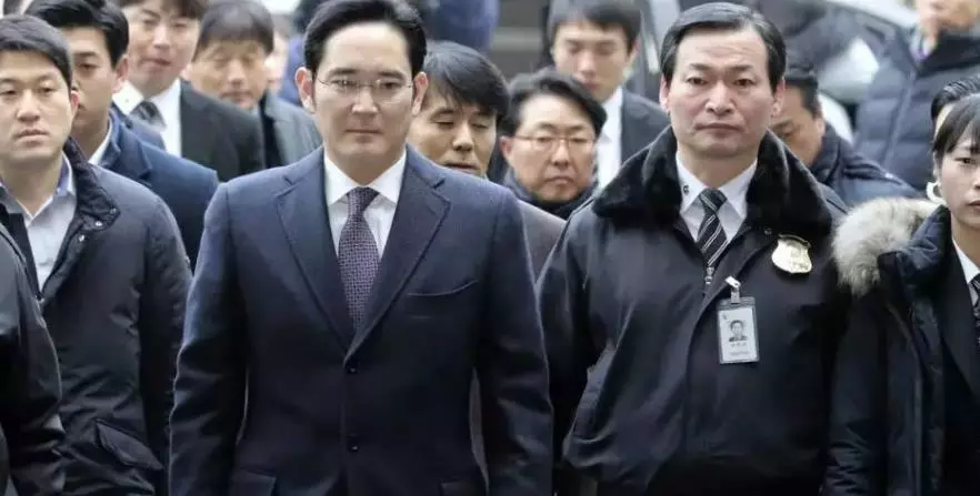 300万一晚能睡到什么明星(7)