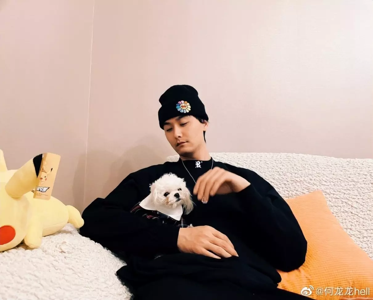 何龙龙王皓轩怎么了(2)