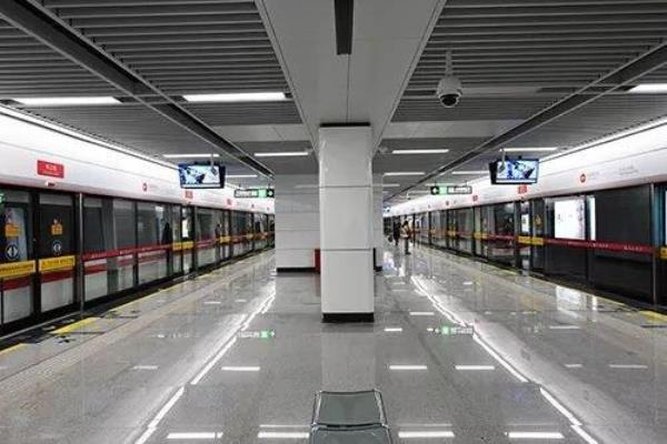 南昌西到昌北机场有地铁吗.