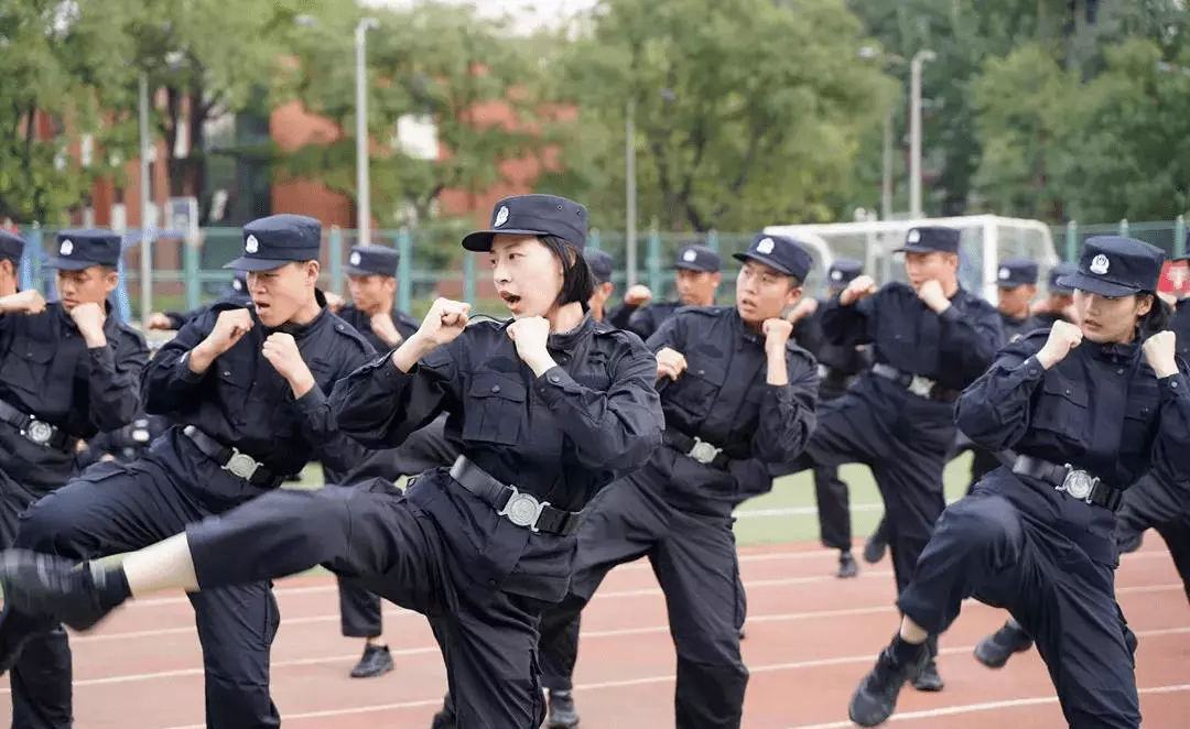 中国警察学院是985还是211(3)