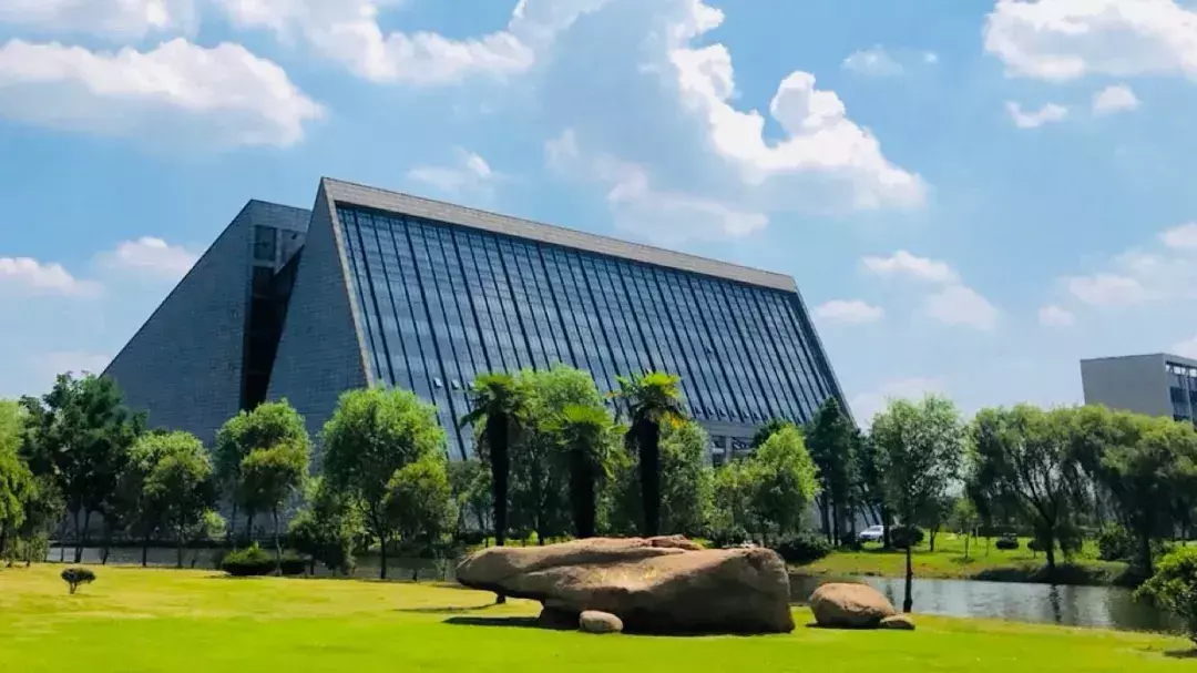 扬州大学地址在哪个区(2)