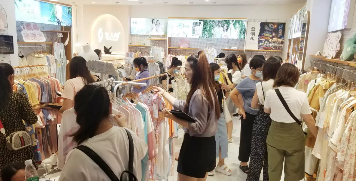 女人心内衣总部在哪里(15)