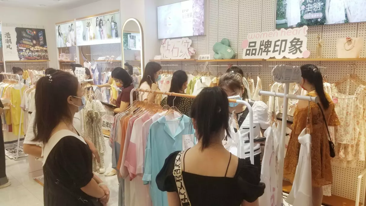 女人心内衣总部在哪里(16)