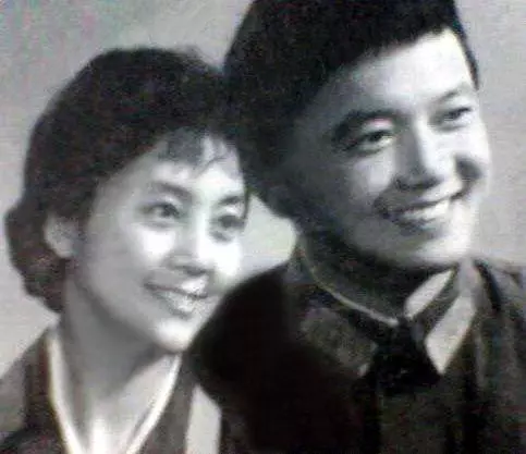 王刚女儿出生于几年(1)