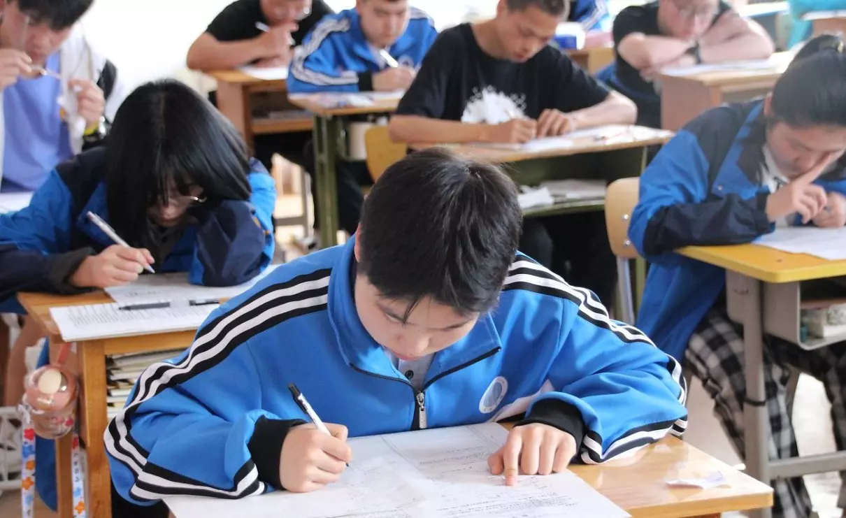 民进高复班怎么样(1)