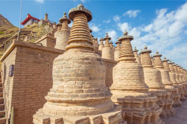 青铜峡108塔门票价格.