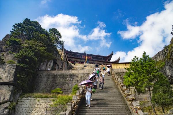 池州九华山机场到九华山有多远.