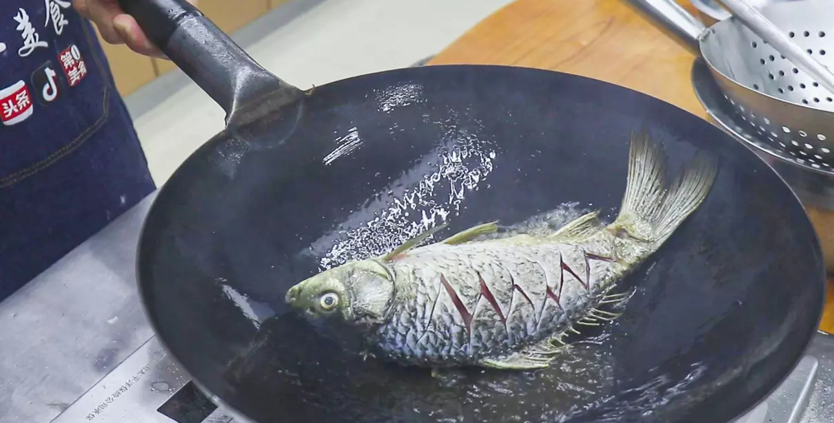 豆腐鱼汤怎样熬得又白又鲜(4)
