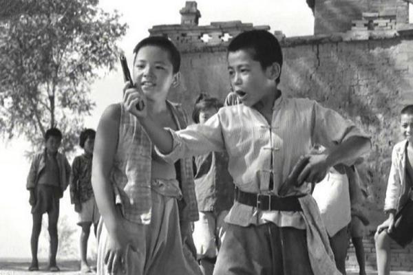 爱国影片观后感500字左右.