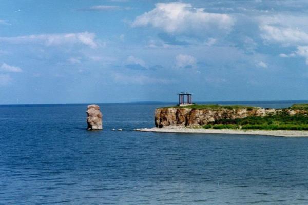 科尔沁草原和呼伦贝尔大草原哪个好.