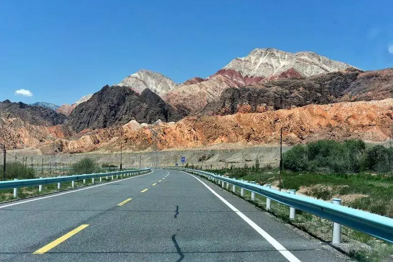 乌恰两山交汇处属于哪个乡镇(11)