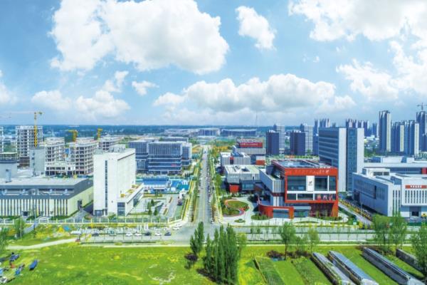 济南会展中心离哪个高铁站近.