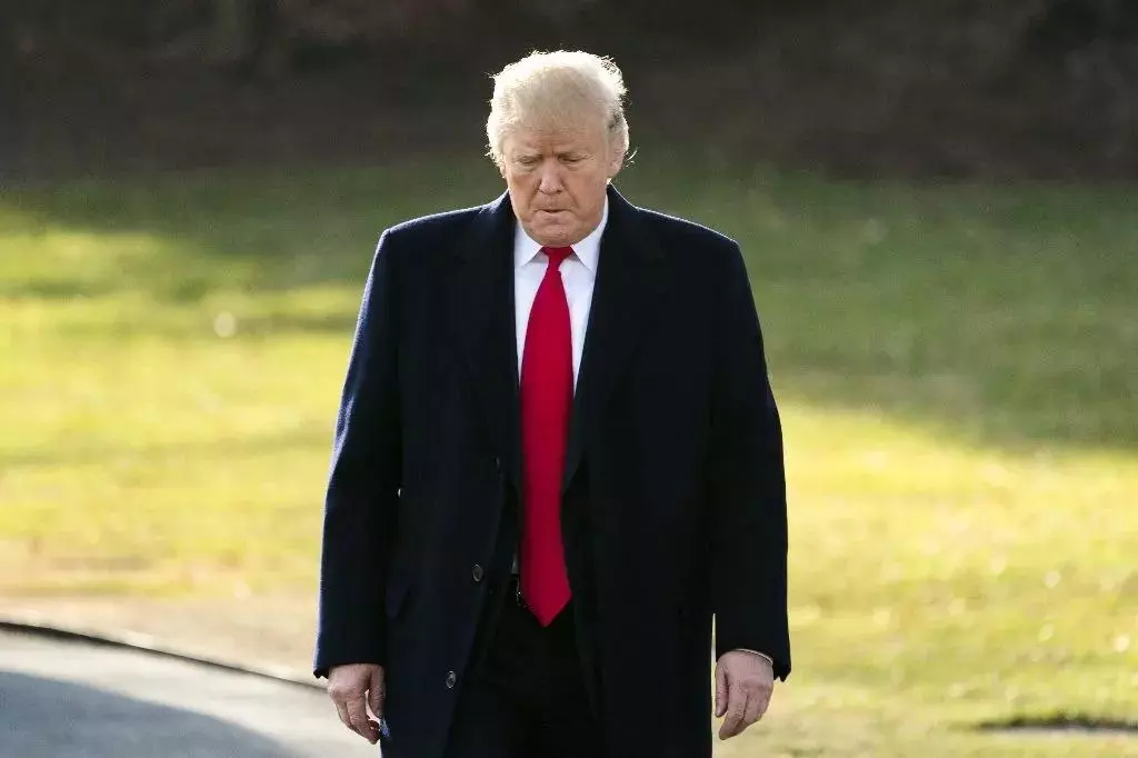 西班牙首相和国王谁的权力大(2)