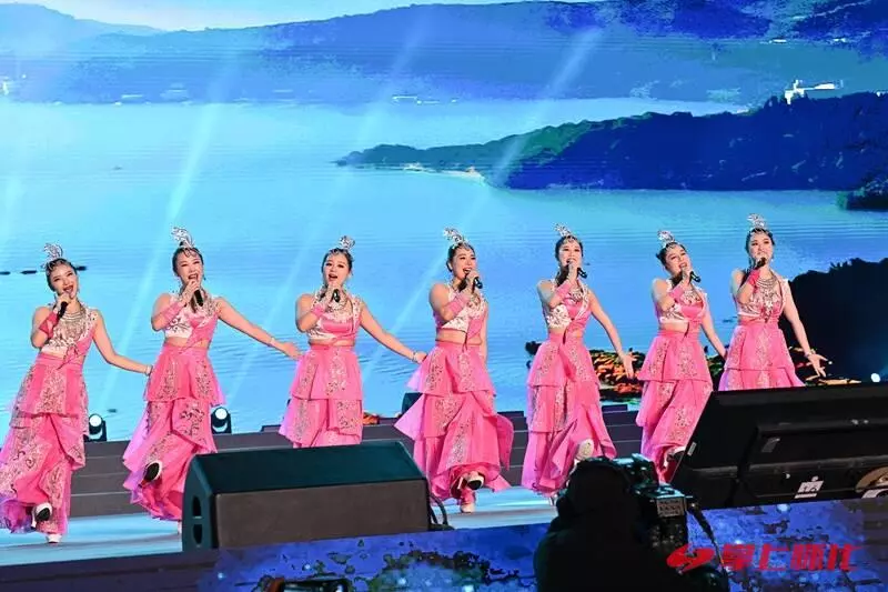 五十六个民族五十六朵花歌名叫什么(7)