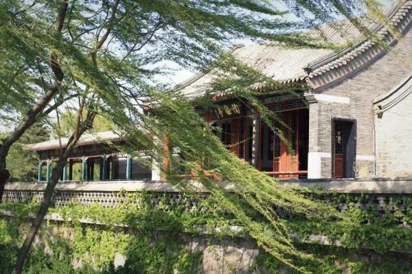 北京红色建筑物叫什么.