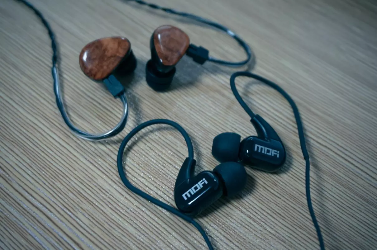 莫凡是什么品牌的衣服(10)