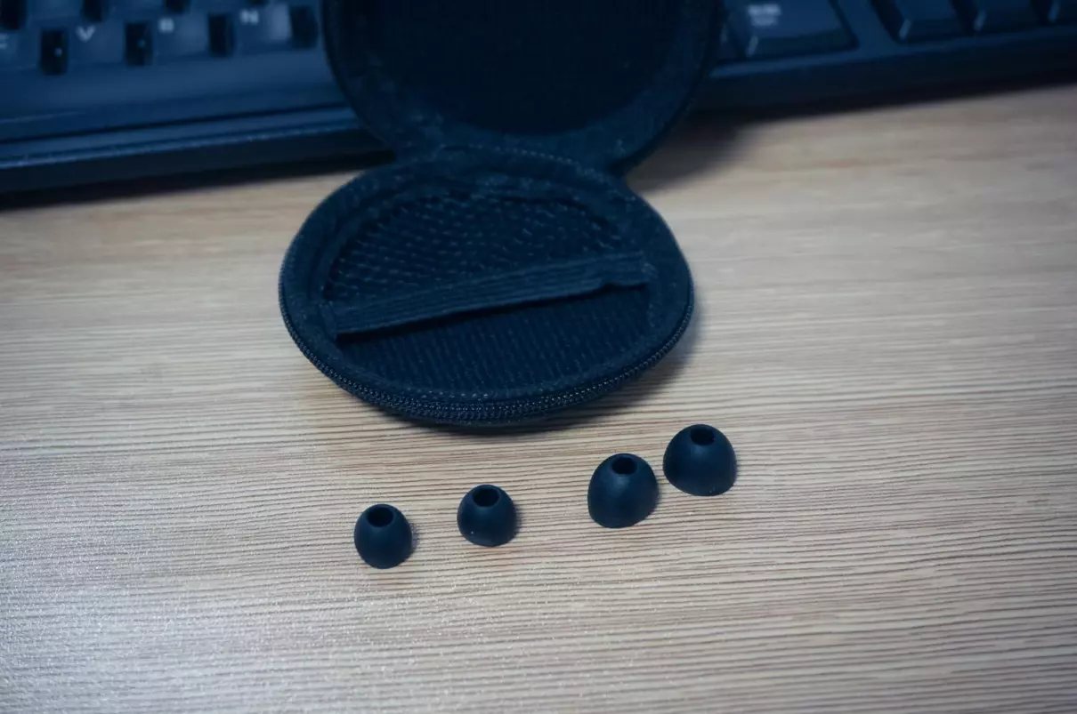 莫凡是什么品牌的衣服(4)