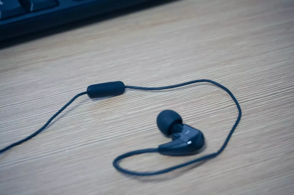 莫凡是什么品牌的衣服(6)