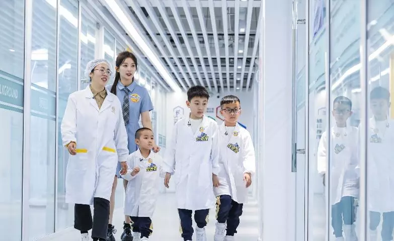 金鹰卡通主持人全部名单(7)