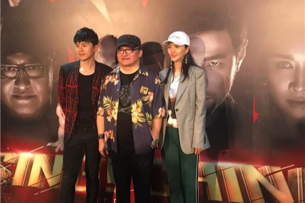 刘欢神曲喂鸡是什么歌.