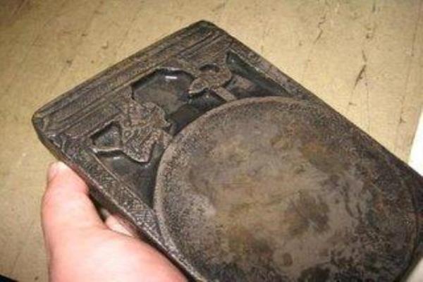 红澄澄deng还是cheng.