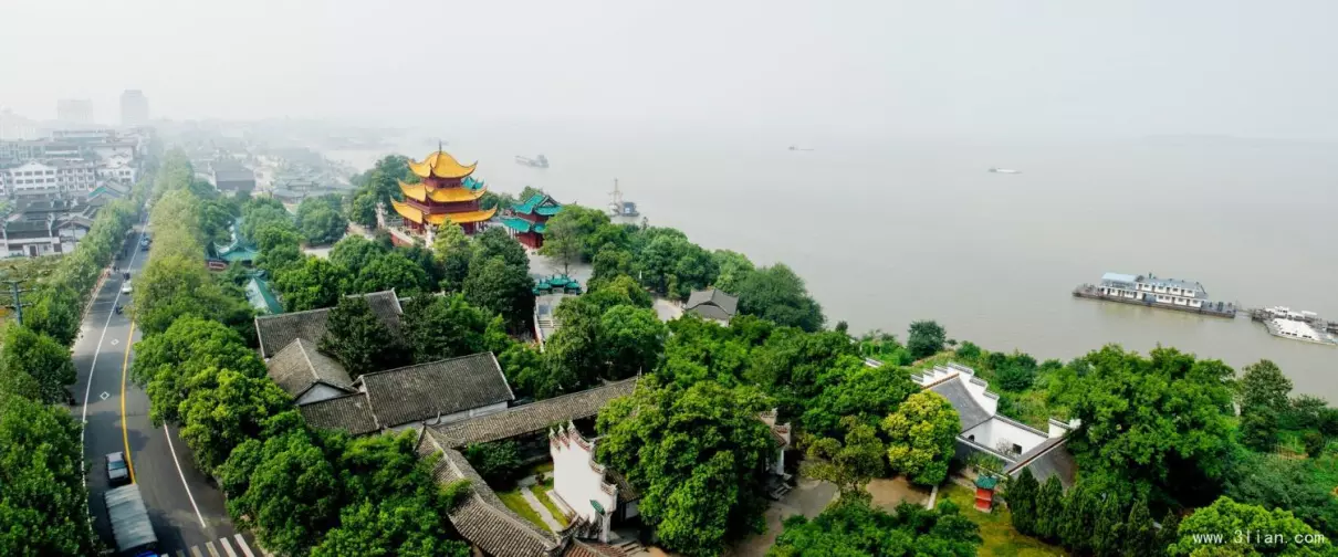 岳阳楼最有名的对联在哪里(1)