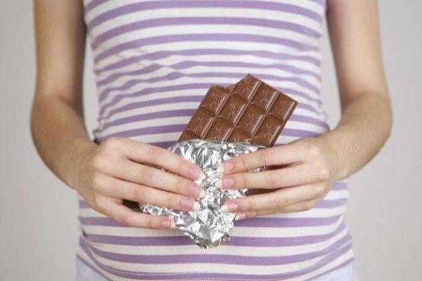 坐月子能吃什么零食不影响宝宝吃奶.