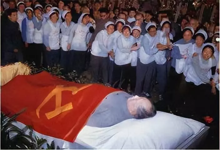 水晶棺材是什么意思(19)