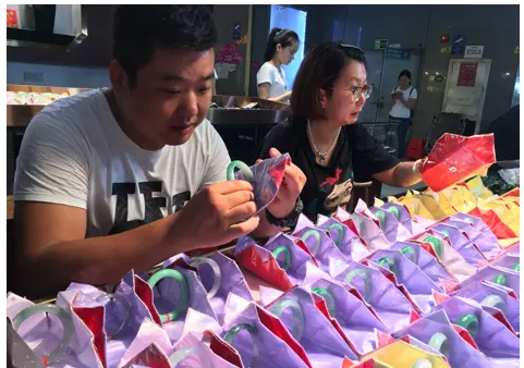 华林寺玉器批发市场玉真的吗(11)