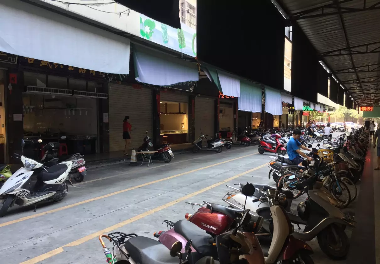 华林寺玉器批发市场玉真的吗(32)
