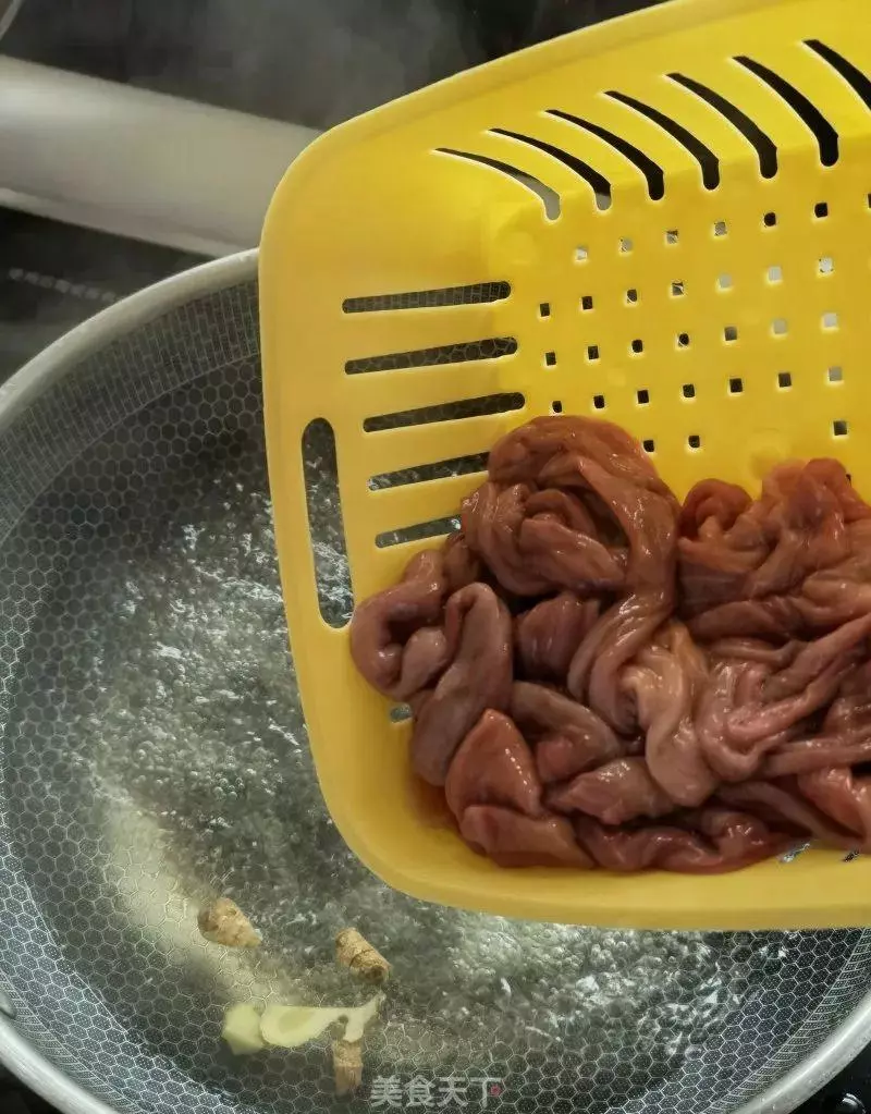 小肠灌莲子汤加什么一起炖(4)