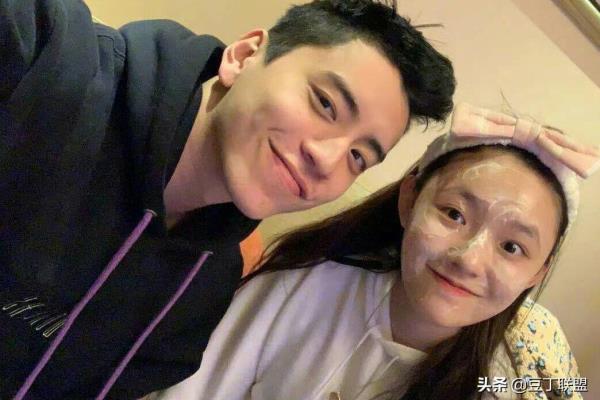 姨母笑是啥意思男生叫什么笑.