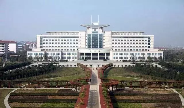 西安军事学院是985还是211(23)