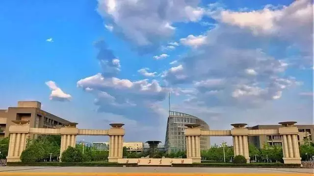 西安军事学院是985还是211(8)