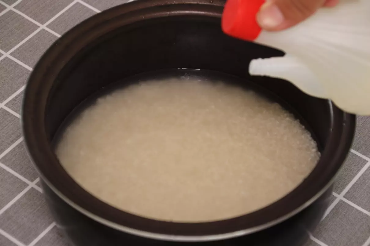 泡大米用热水还是冷水(5)