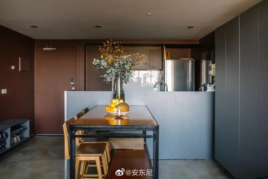 作家安东尼喜欢男生还是女生(40)