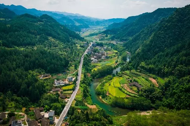 恩施大峡谷必须坐缆车上山吗(10)