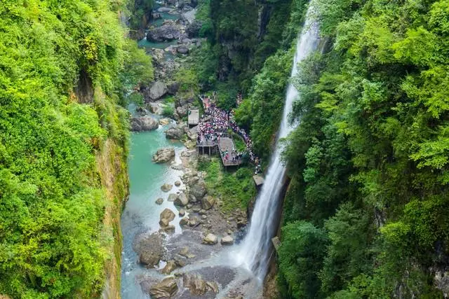 恩施大峡谷必须坐缆车上山吗(5)