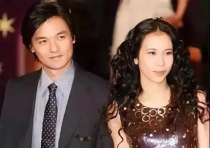 张雨绮是怎么进娱乐圈的(16)