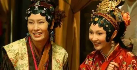 新红楼梦2010为什么下架(10)
