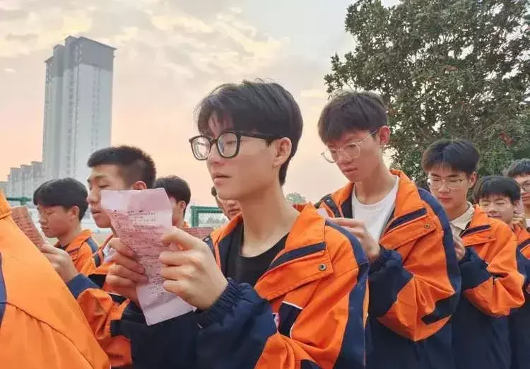 上蔡衡实好还是苏豫中学好呢(8)