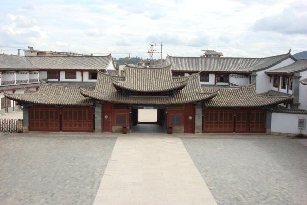 刺史相当于现在什么职位.