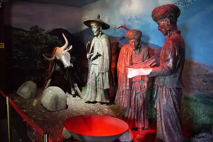 黑彝和白彝的区别现在穿内裤吗(13)