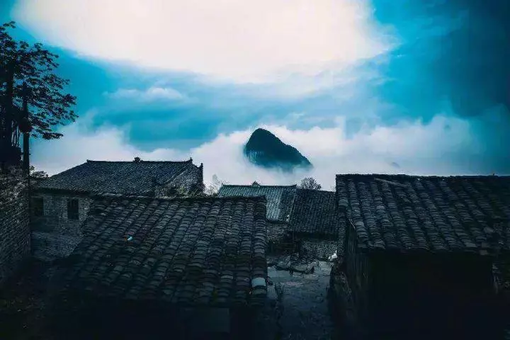 地道酬善,人道酬诚,商道酬信,业道酬精的意思(1)