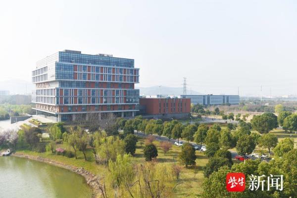 江苏信息学院是本科吗.
